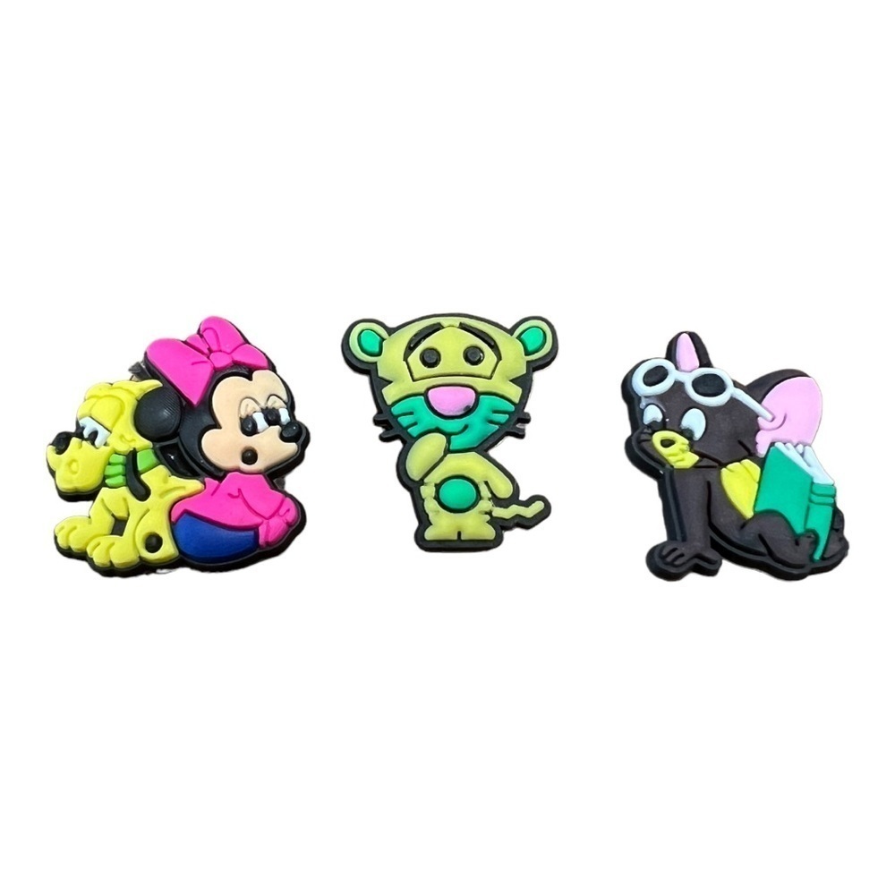 Crocs Charms Minnie with Pluto, Tigger, and Jerry